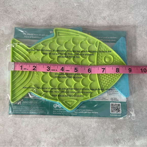 LickiMat Casper & Felix Lick Mats Non Skid Rubber Cat Meal Bowl Slow Feeder NEW - Picture 5 of 6